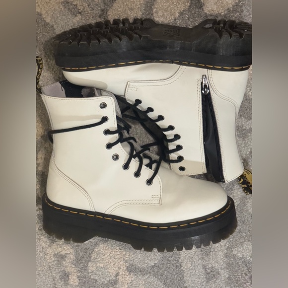 Dr. Martens Platform Jadon Boots Smooth White Leather - Picture 3 of 6